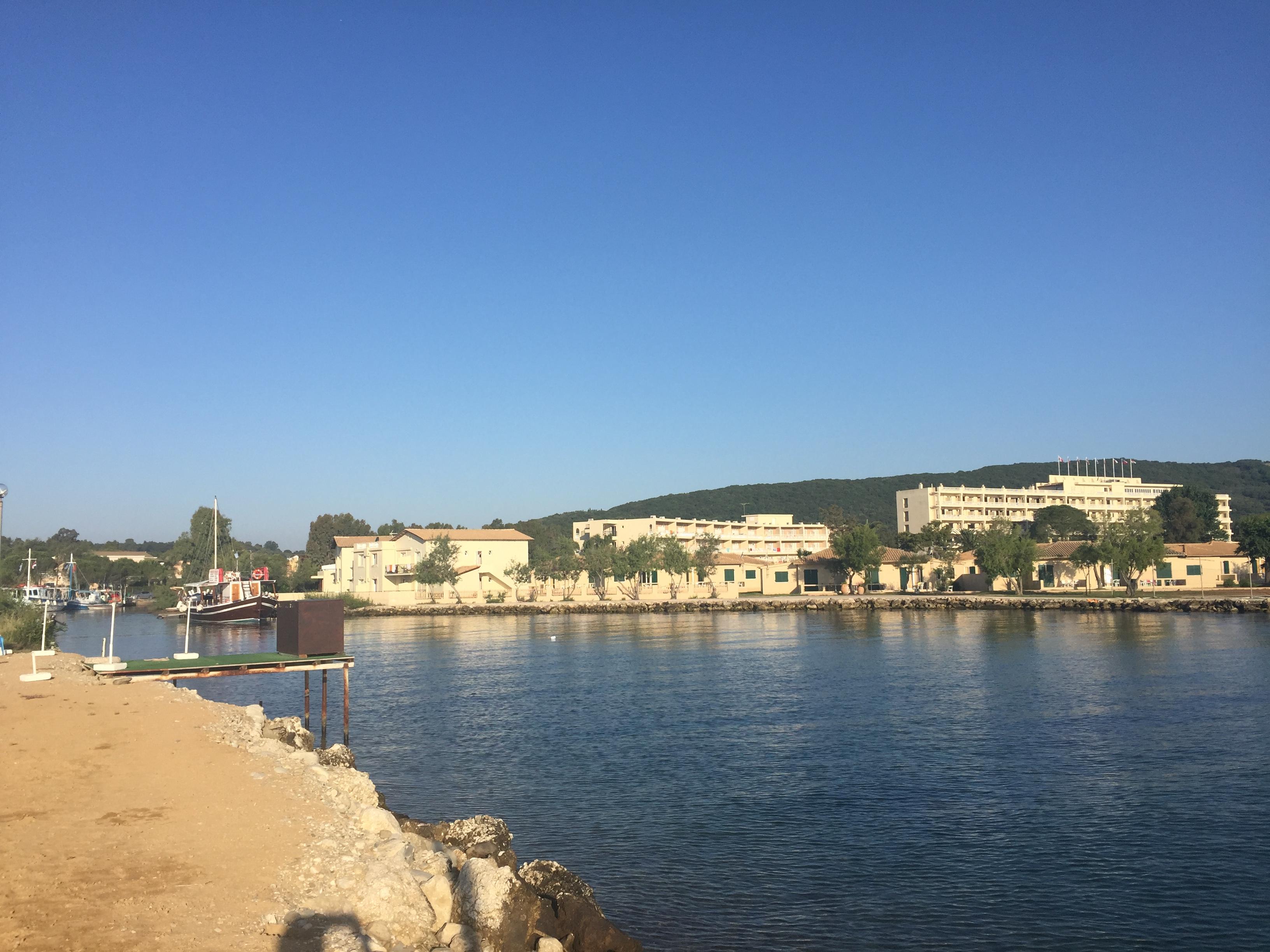 Aquarius Beach Hotel Μεσογγή Εξωτερικό φωτογραφία