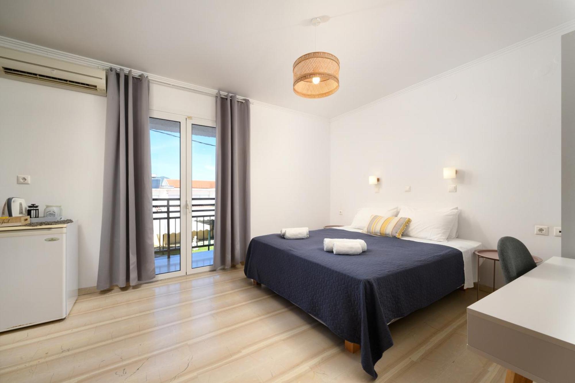 Aquarius Beach Hotel Μεσογγή Εξωτερικό φωτογραφία